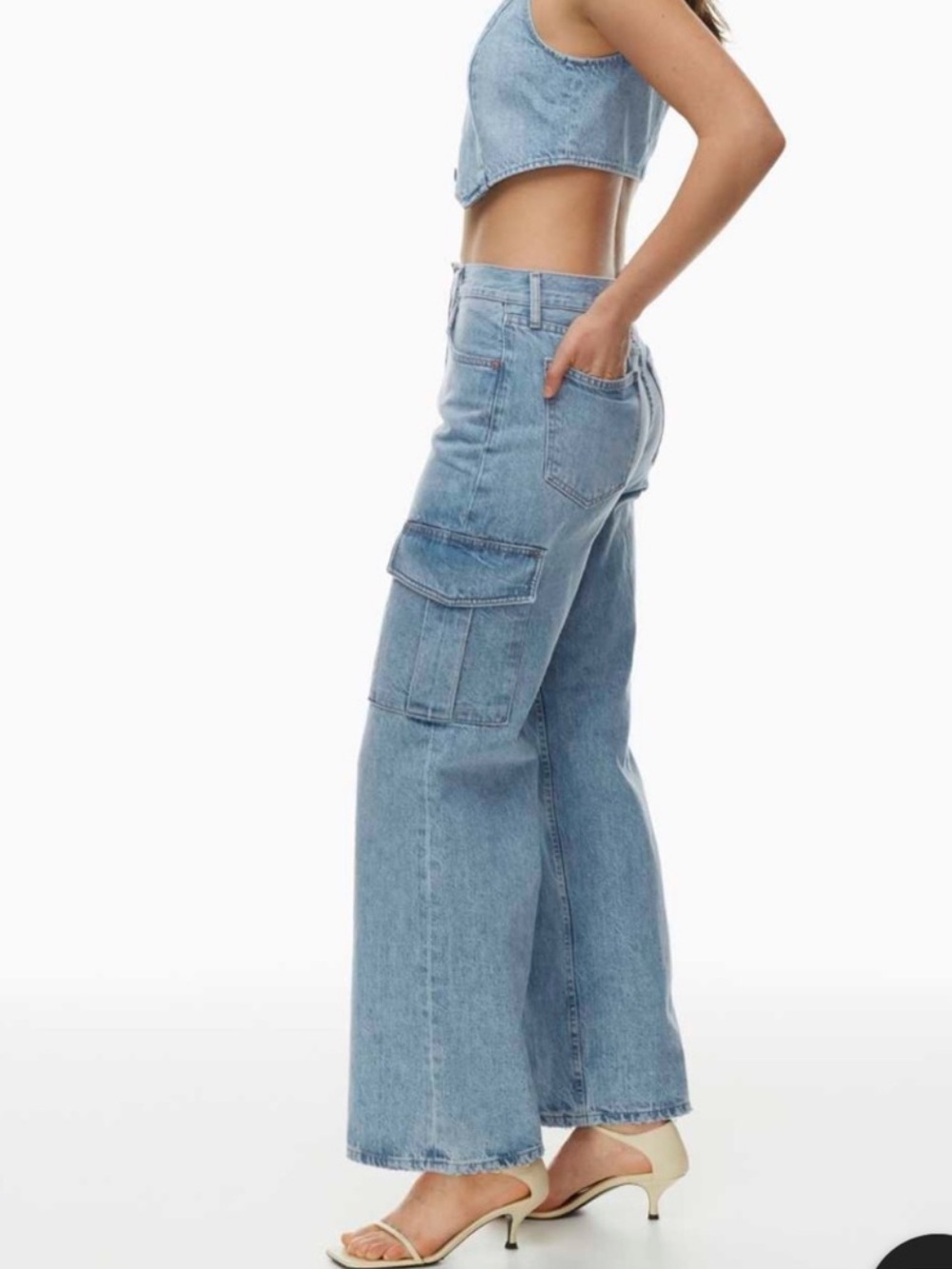Denim Forum Farrah Hi-Rise Cargo Wide Leg Jeans Light Blue Size 32